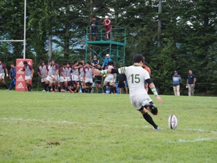 早稲田大学戦(トライ後のゴールキック)