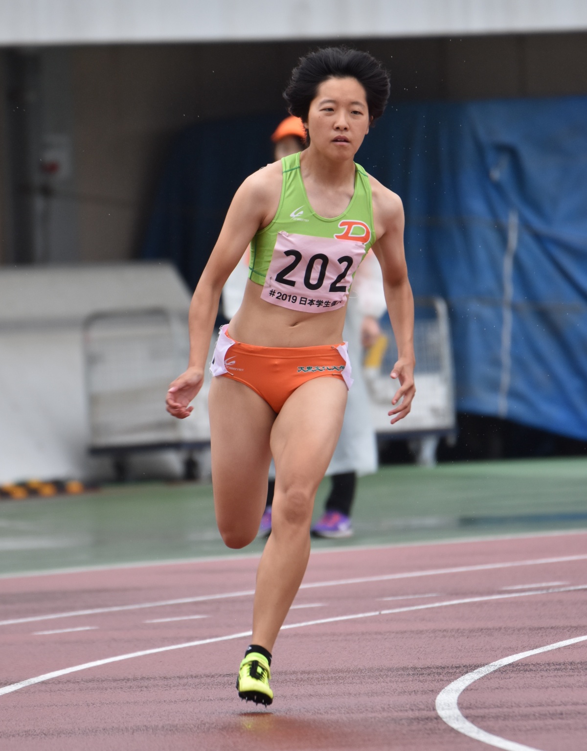 鶴田 玲美　　写真提供：スポーツ大東編集部