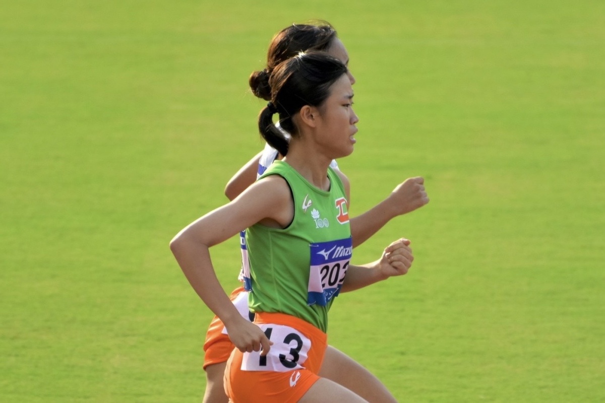 【手前】女子1500ｍで準優勝となった吉井優唯選手