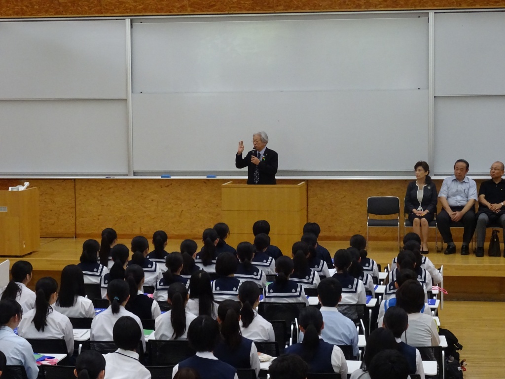 開講式門脇学長の挨拶