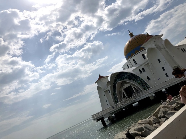 Masjid Selat Melaka