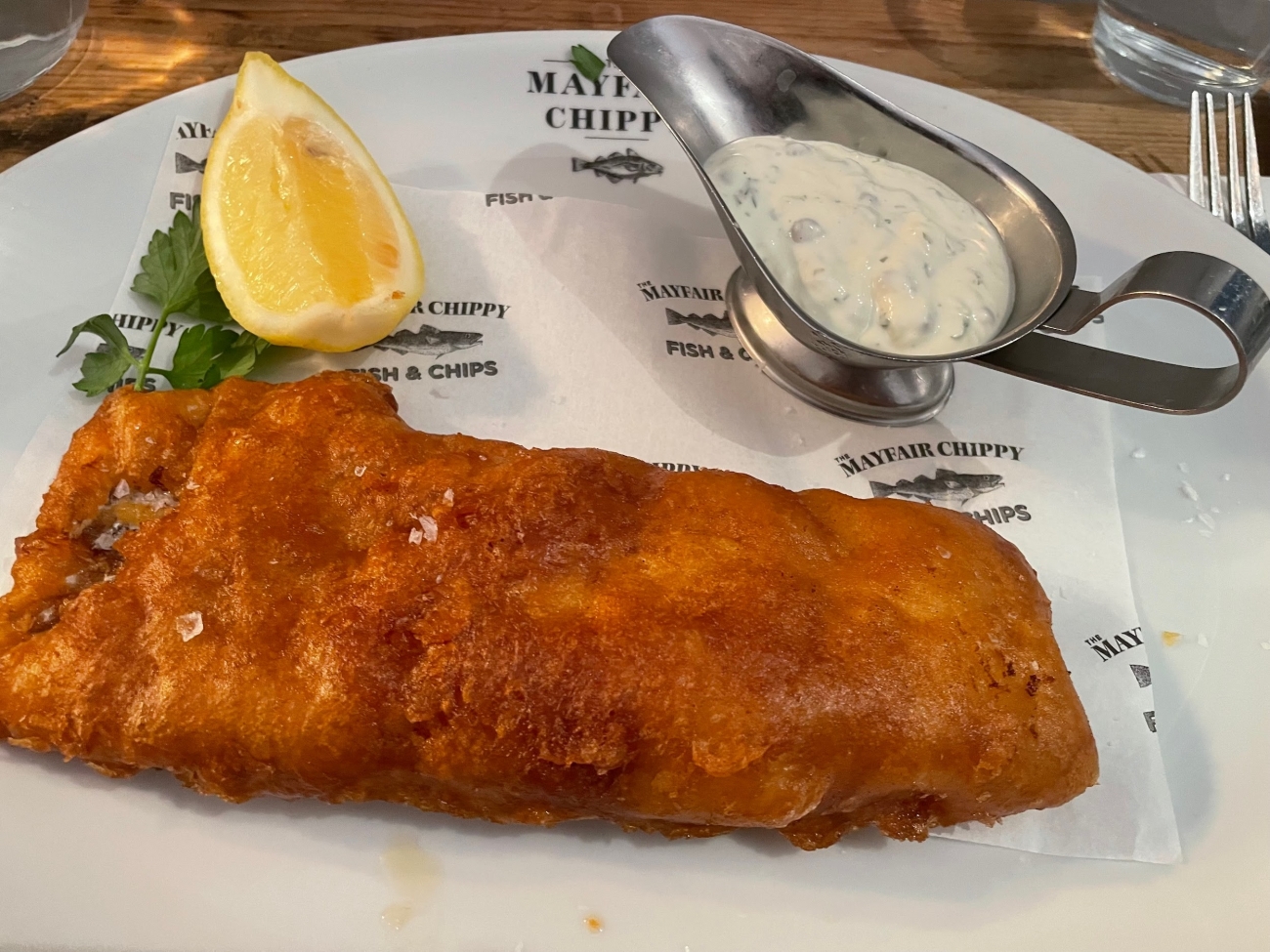 イギリスの伝統食、Fish&Chipsです。