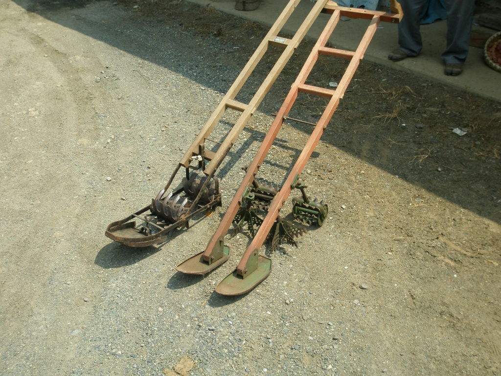 田んぼの草取り機