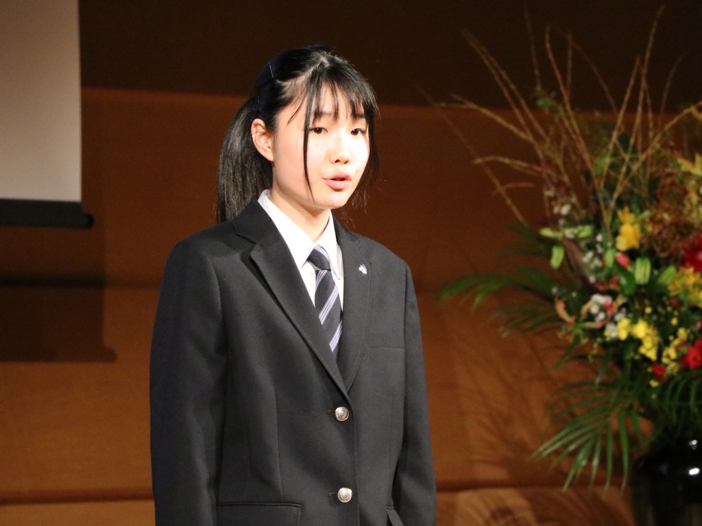 高校の部　奨励賞　小川美々さん　大阪青凌高等学校