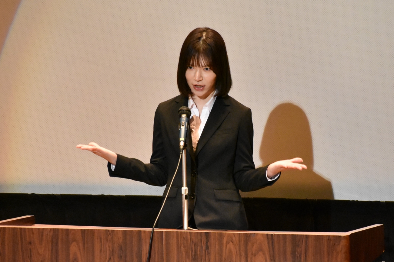 コリア語2年 中野真綾さん